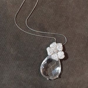 Clear cut glass pendant necklace